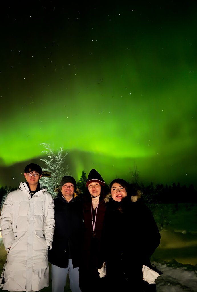 Tour grupal de invierno por Finlandia y Laponia 2026