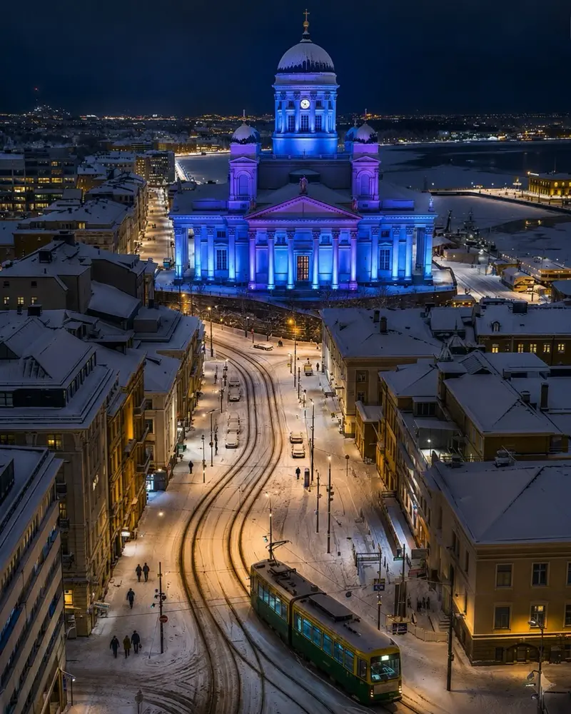 Finland Winter Tour – Icebreaker & Glass Igloo Tour (14–22 December)